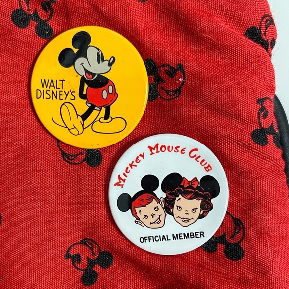 NWT Mickey Mouse Wristlet from With 2 Official Mickey Mouse Club Member Pins - Picture 10 of 13